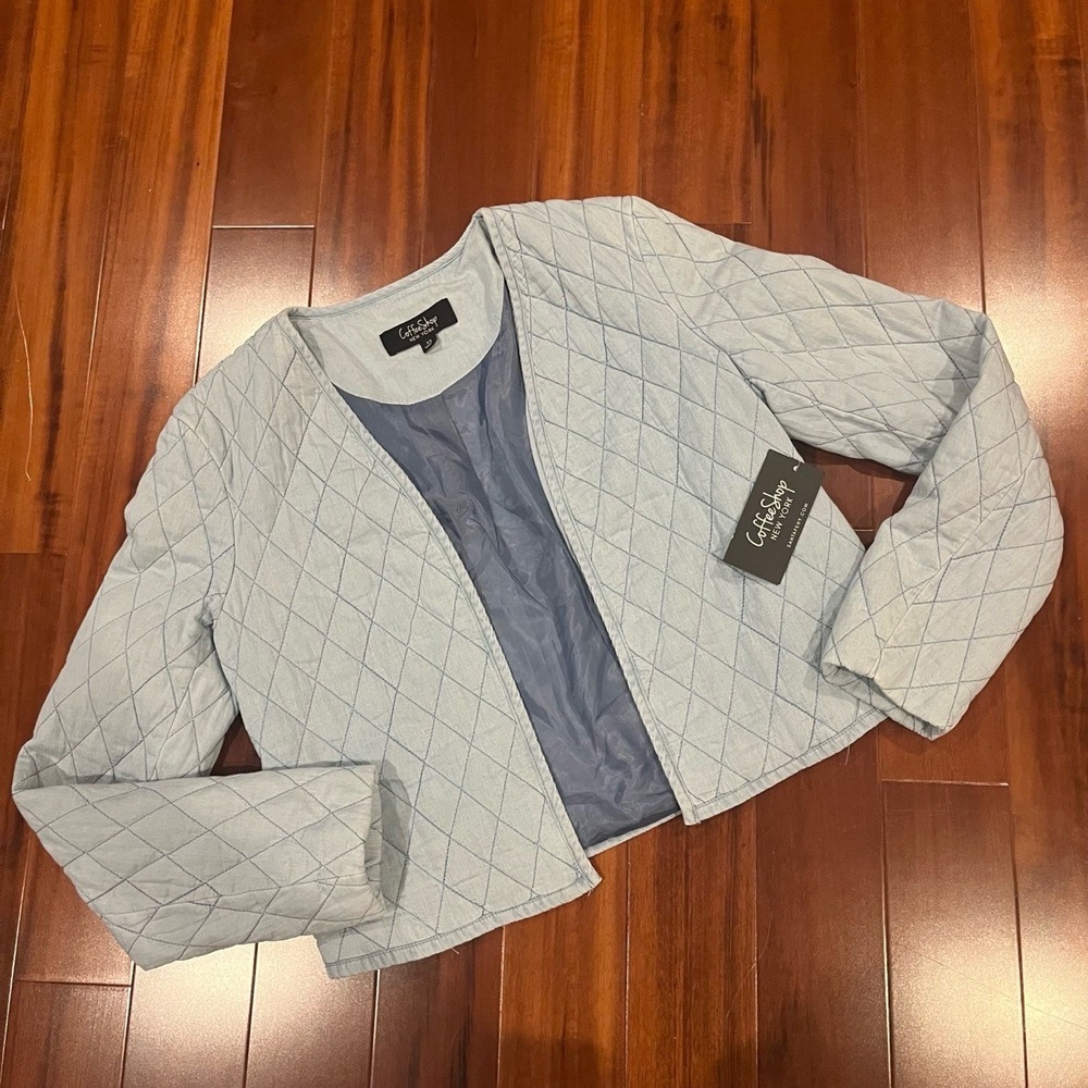 New NWT CoffeeShop New York Light Blue Jacket Quilted Crop Chambray Size XS